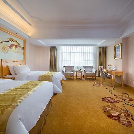 Vienna Hotel Guangdong Gaozhou City East Passenger Depot Dongguan  Exterior photo
